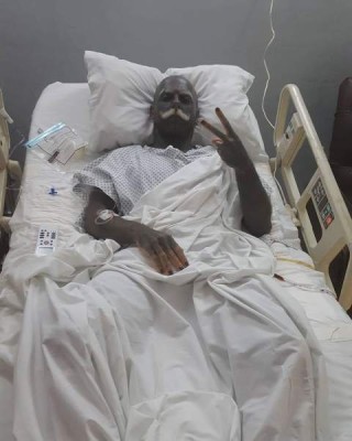 Pero sintió que algunas partes de su cuerpo que no estaban entintadas arruinaban su arte corporal, por lo que pagó para que le quitaran el pene, los testículos y los pezones.