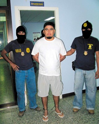 Dictan auto de prisión por secuestro