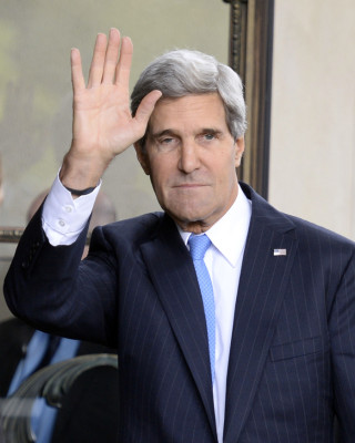 Kerry saluda a Centroamérica por su independencia