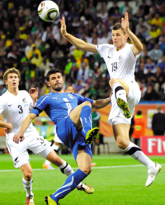 Italia se complica la vida