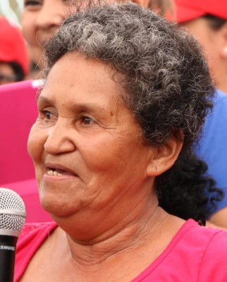 Gobierno entrega 32 casas a familias pobres de El Progreso