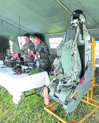 FF AA muestran todo su armamento