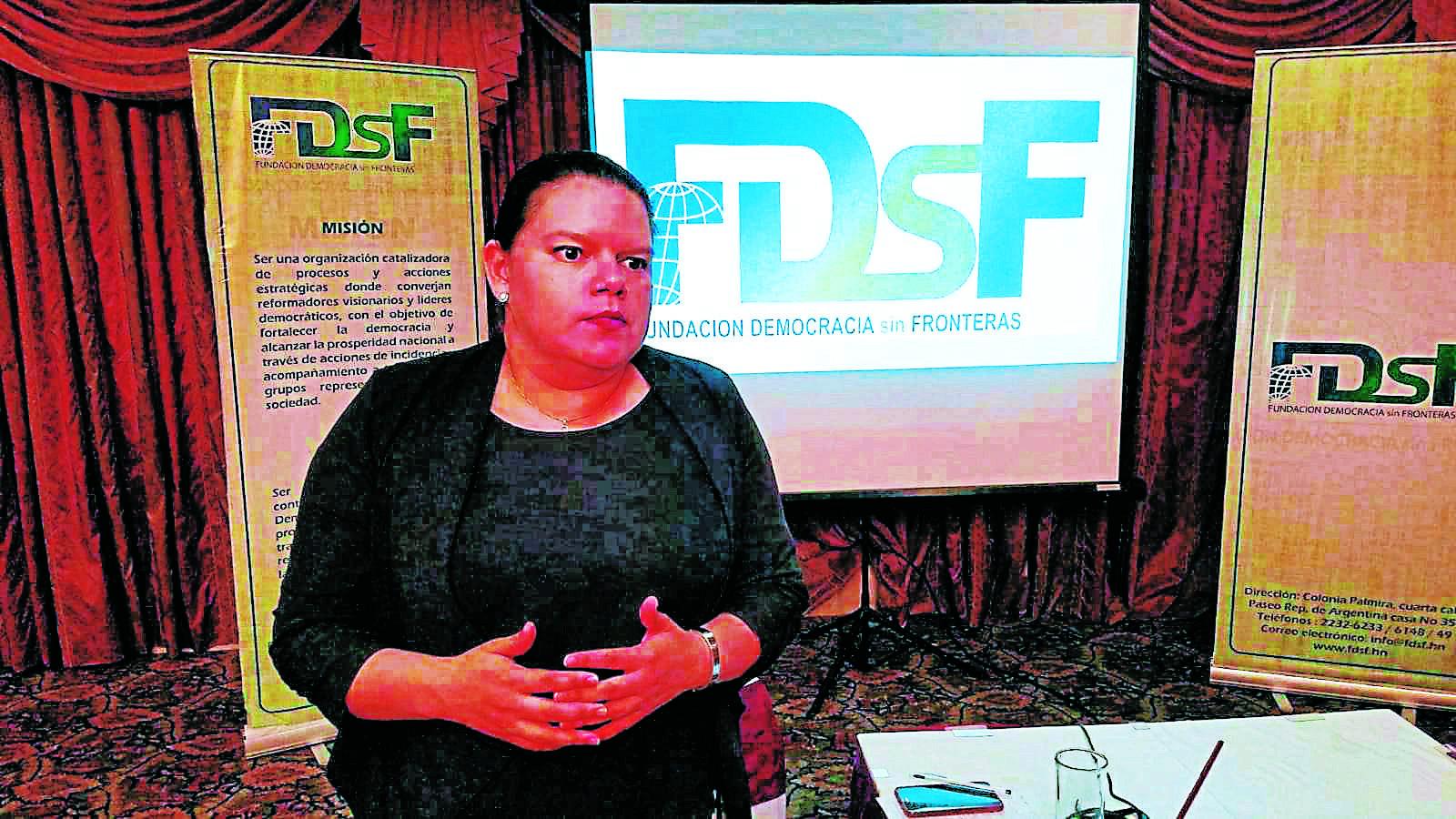 Rechazan entrega de bono de L100,000 a diputados