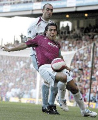 Tévez debutó en Inglaterra