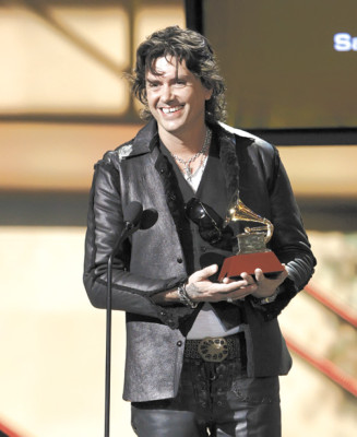 Juan Gabriel estremece los Grammy Latinos 2009