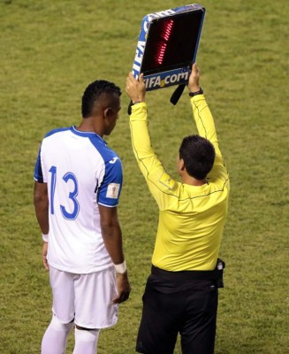 Carlo Costly: 'Sentí nervios, pero disfruté mucho estar de nuevo en la Selección'
