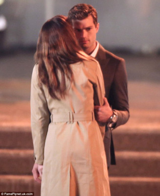 Besos en el set de 50 Sombras de Grey