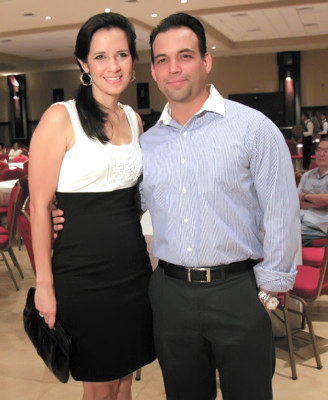 Vikki Carr, grandiosa