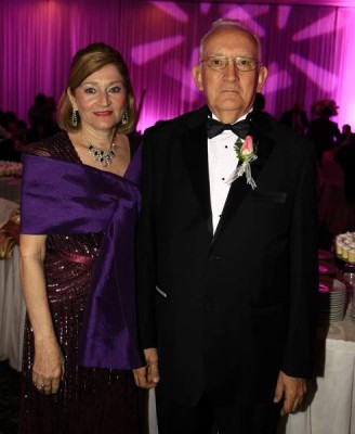 Dieron el sí con el roce de un beso