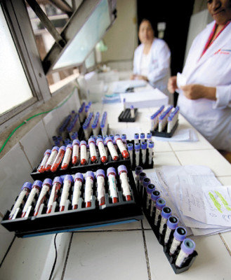A 16 ascienden las víctimas por dengue
