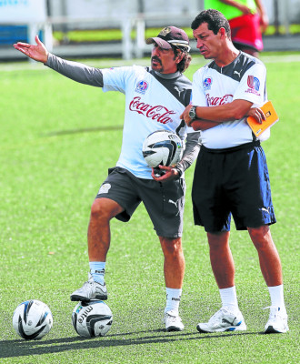 Cocli Salgado: 'A Olimpia en semifinales no se le puede descartar'