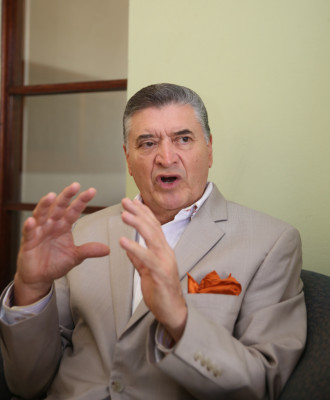 Pastor Evelio Reyes pide a políticos que no usen a Dios