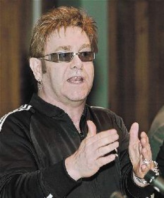 Elton John prepara el regreso del 'Capitán Fantástico”