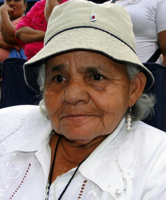 Católicos abarrotan templo del Cristo Negro