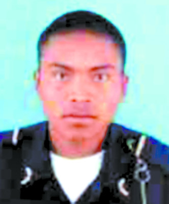 Semienterrado hallan cadáver de un Policía