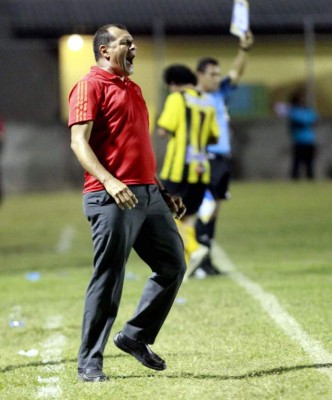 Eufórico festejo de Wilmer Cruz: 'El resultado se da porque tenemos güevos'