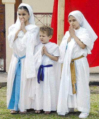 'Dejad que los niños vengan a mí”: Jesús