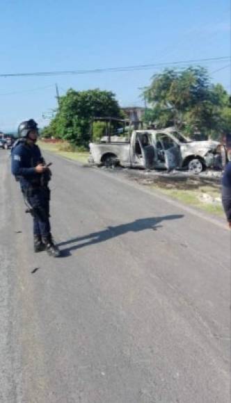 'Ningún ataque a la policía va a quedar impune, y este fue un ataque cobarde, artero porque les pusieron una emboscada', dijo a la prensa el gobernador del estado, Silvano Aureoles.