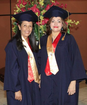 Universidad Cristiana de Honduras gradúa 59 nuevos profesionales