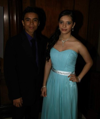 Primera promoción de la Sun Valley Bilingual