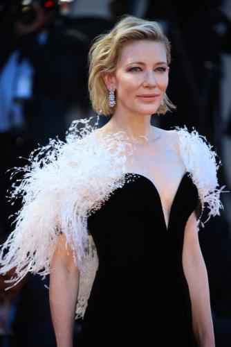 Los 10 diseños más icónicos de Giorgio Armani que marcaron la moda