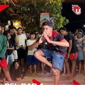 “Farmear aura”, el reto viral que convierte el estilo en competencias de plaza