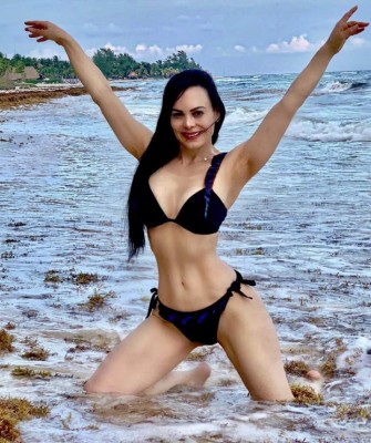 Verano: los bikinazos más sensuales de las famosas