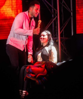 Romeo Santos flechó a las sampedranas