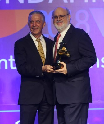 Grandes empresas son reconocidas por Fundahrse