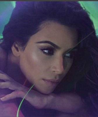 Kim Kardashian reaparece en ropa interior