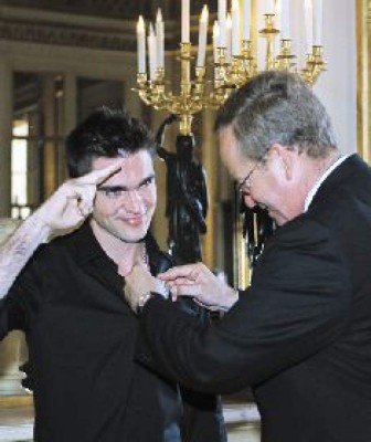 Juanes, nuevo Caballero francés