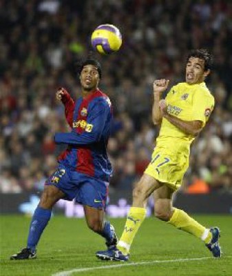 El FC Barcelona golea al Villarreal