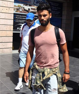 Llegó Leandro Sosa, nuevo fichaje albo: 'De Olimpia me motivo la necesidad del título'