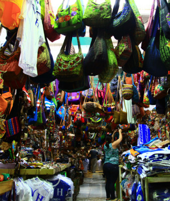 En agonía negocios de artesanías del Guamilito