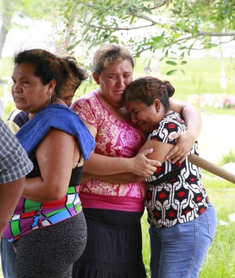 Desgarrador adiós a niños asesinados en La Pradera