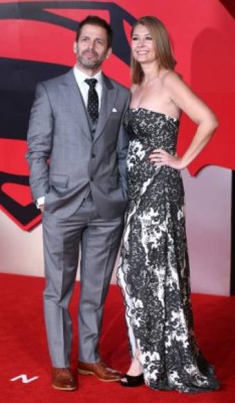 El director estadounidense Zack Snyder y su esposa, la productora Deborah Snyder.