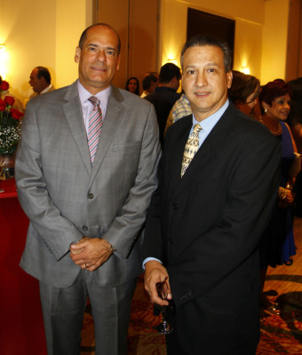 Consul de México José Omar Hurtado es agasajado