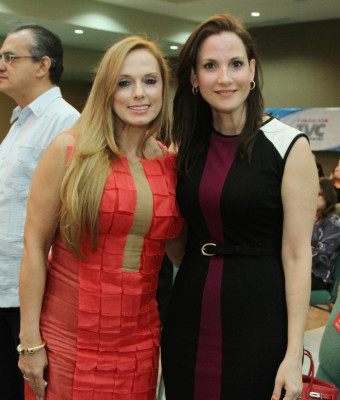 Ismael Cala charla con sampedranos