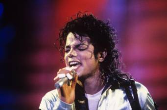Fotografía de archivo del cantante norteamericano Michael Jackson durante su concierto en Marbella.