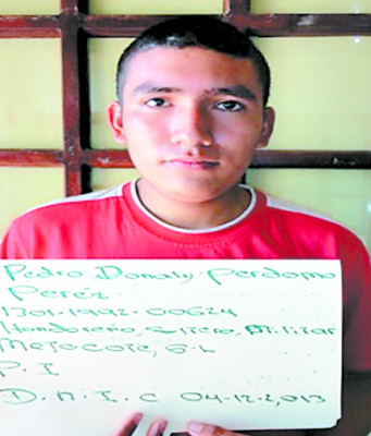 Capturan a supuestos ladrones de vehículos