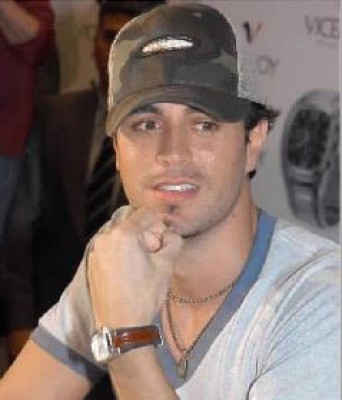 Sigue separado de su padre