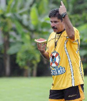 'La directiva quiere que continúe”