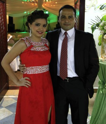 Felicidades a Karla Hernández y Roger Maltez