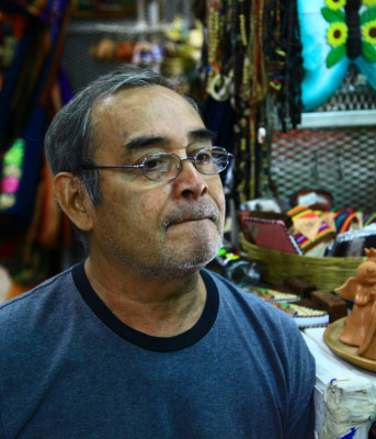 En agonía negocios de artesanías del Guamilito
