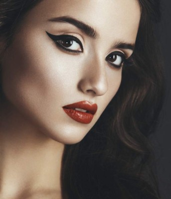 Los 7 delineados de ojos más ‘trendy’ del verano