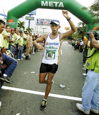 Segura, tricampeón en categoría caminata