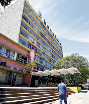 Banadesa reduce pérdidas en 2014