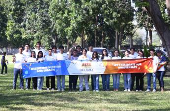 Los seniors compartieron una tarde amena entre familia y amigos.