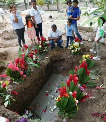 Último adiós a motociclista que murió en un accidente