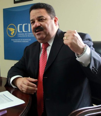 Suspenden reunión y hasta el martes definirán salario mínimo